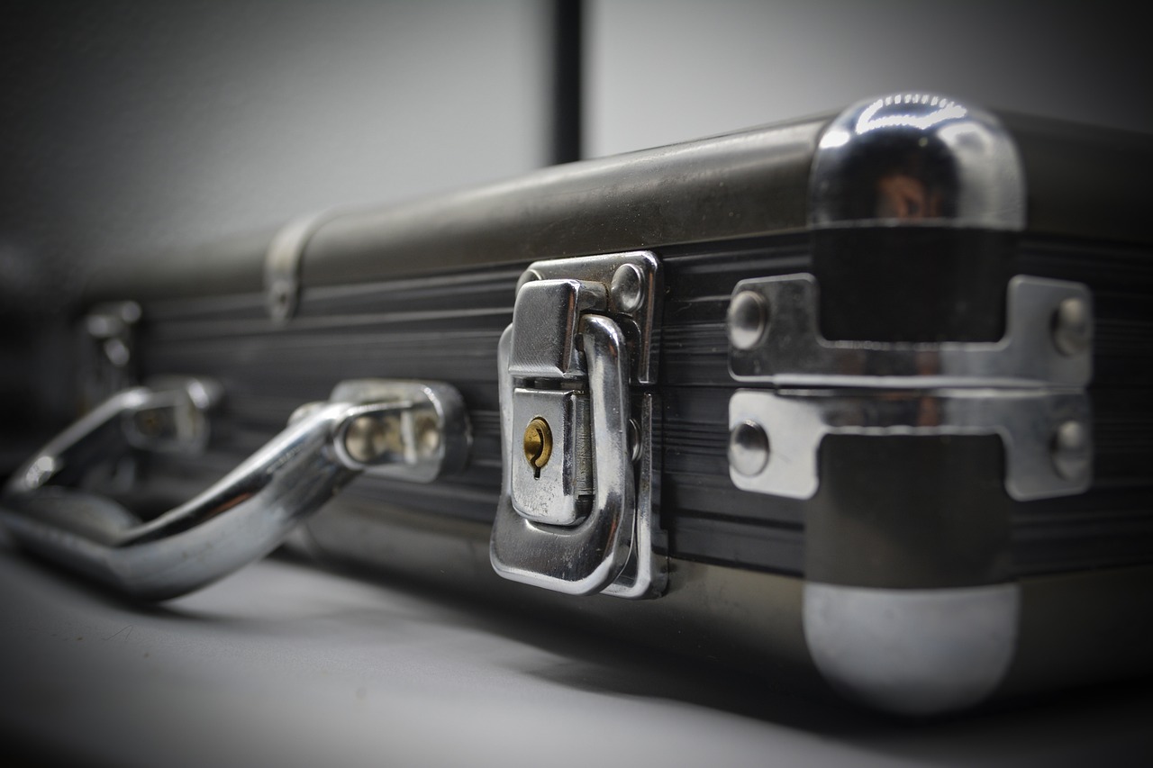 澳門游戲最新動態(tài),警惕風(fēng)險,遠(yuǎn)離違法犯罪