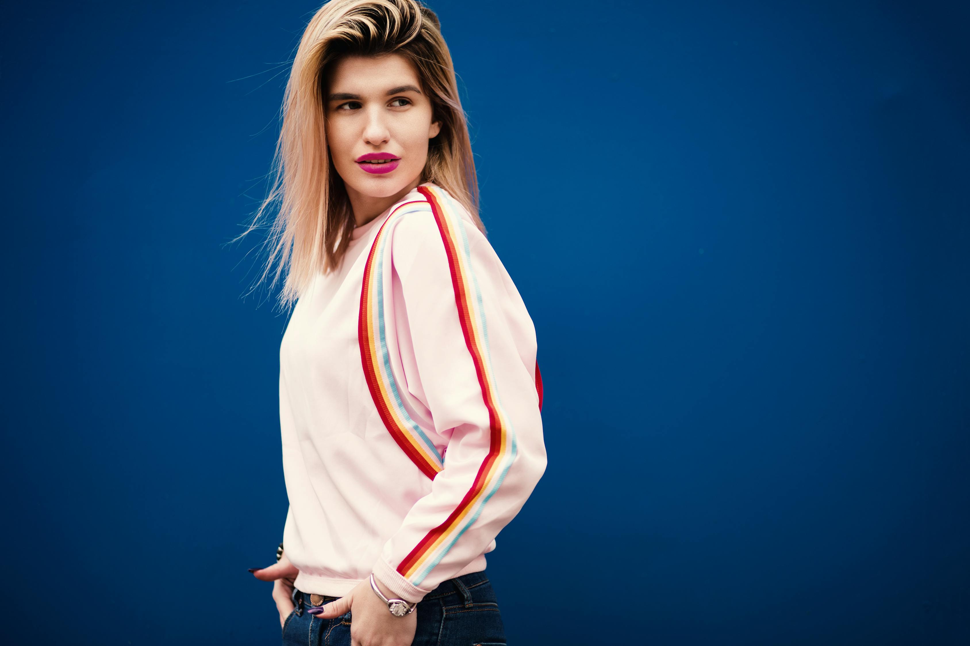 美緒最新寫真，時(shí)尚魅力的探索與挑戰(zhàn)