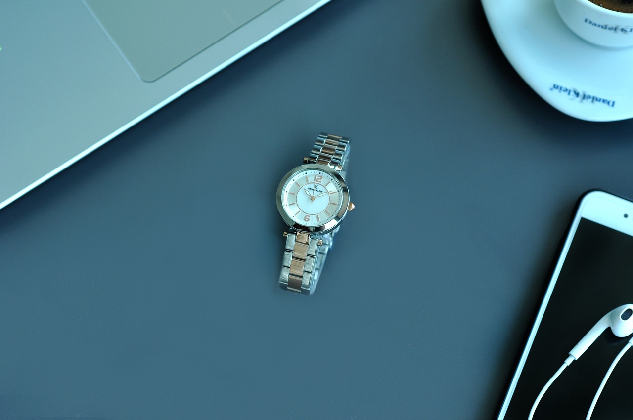 蘋果最新耳機充電技術,革新體驗與高效便捷的結合,引領耳機充電新潮流