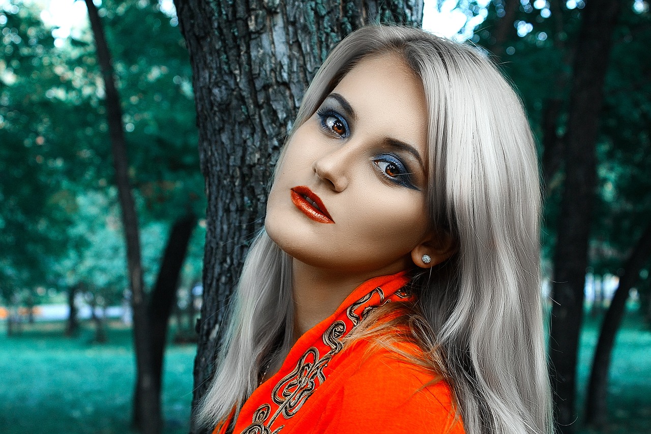 探索最新染發(fā)潮色，時(shí)尚色彩的魅力之旅