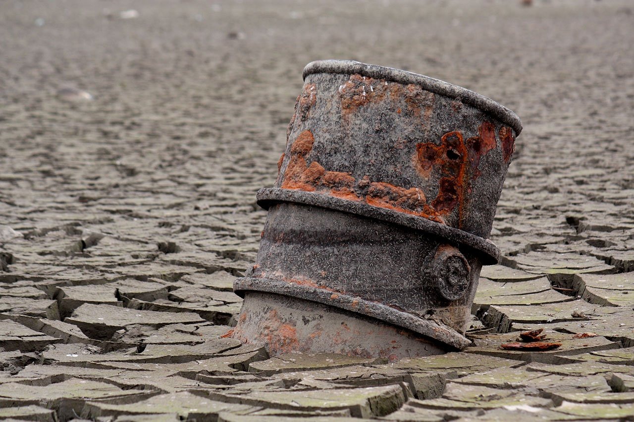 中國原油最新價格動態(tài)分析，最新油價及趨勢解讀