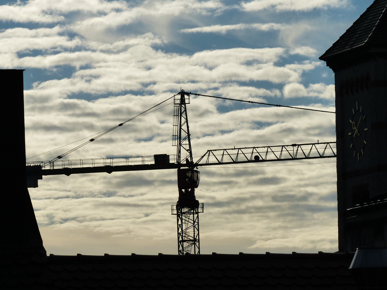 塘廈樓盤最新動態,探尋城市繁榮脈搏下的地產發展之路。