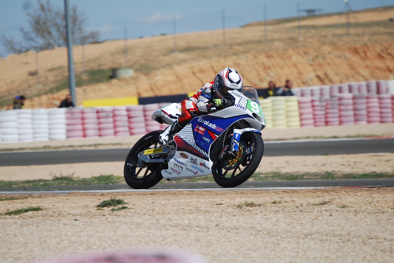 耐克最新跑步鞋，速度與舒適的完美融合