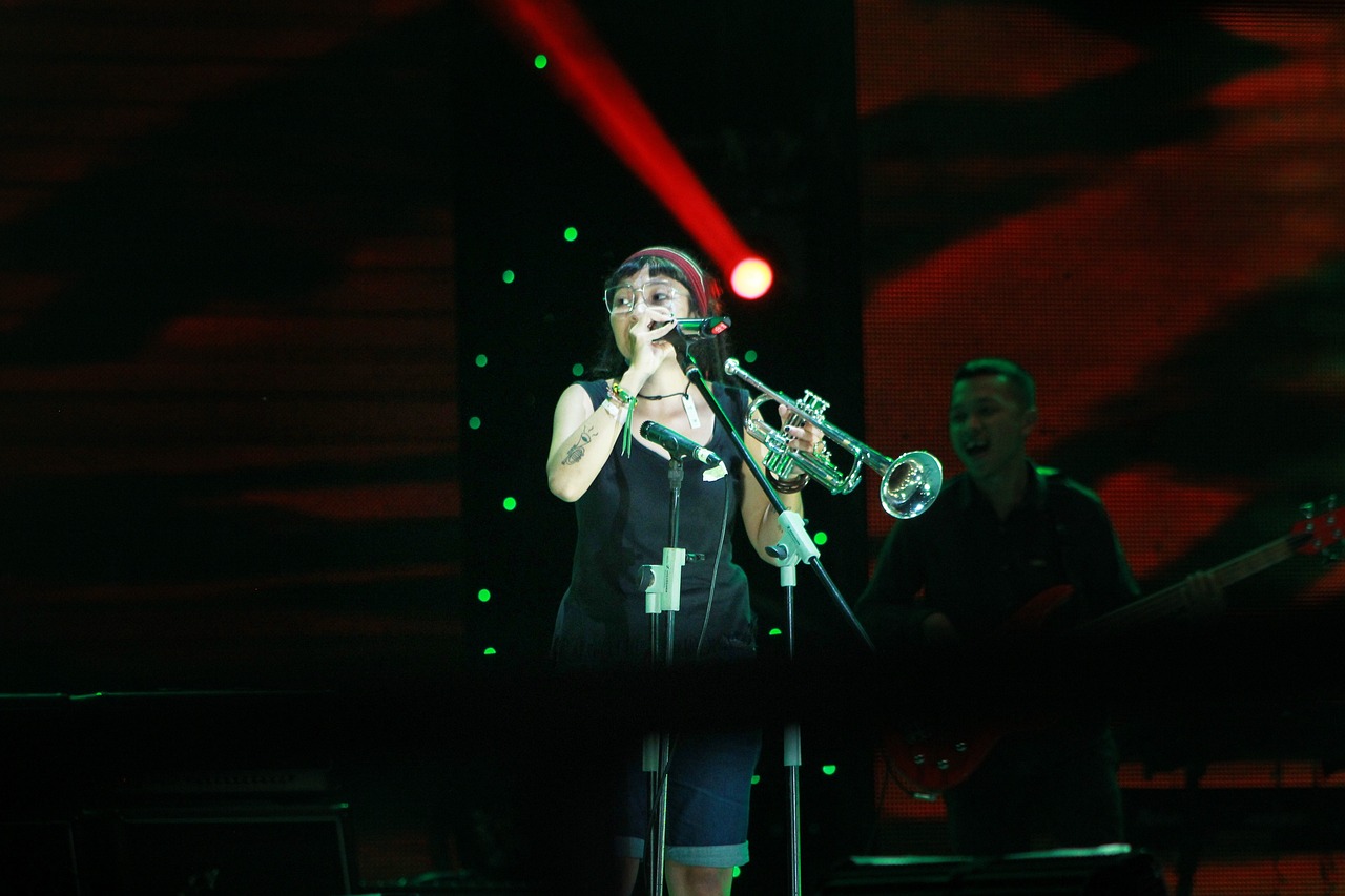 泳兒最新歌曲，引領(lǐng)音樂潮流的新里程碑！