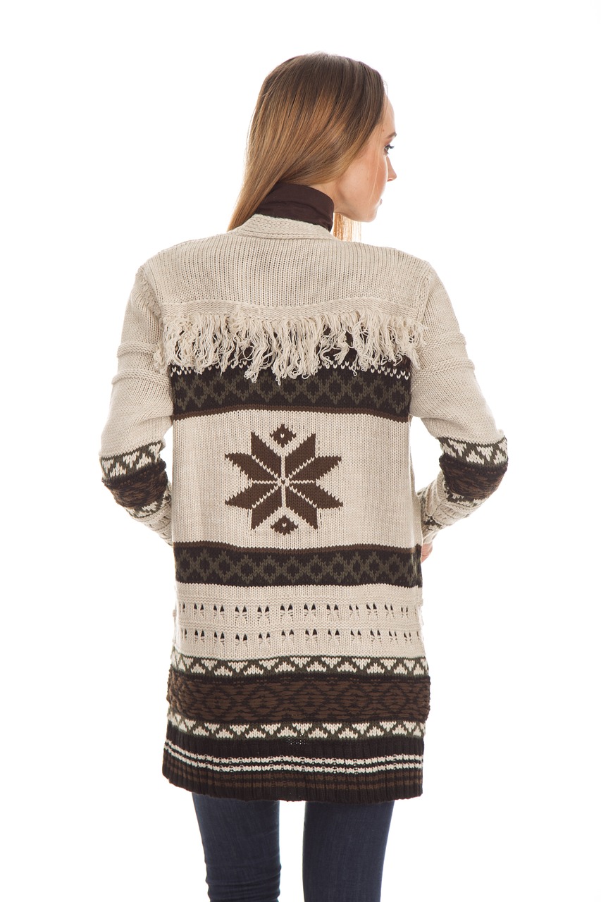 革新設(shè)計引領(lǐng)時尚潮流,最新型雨衣亮相!