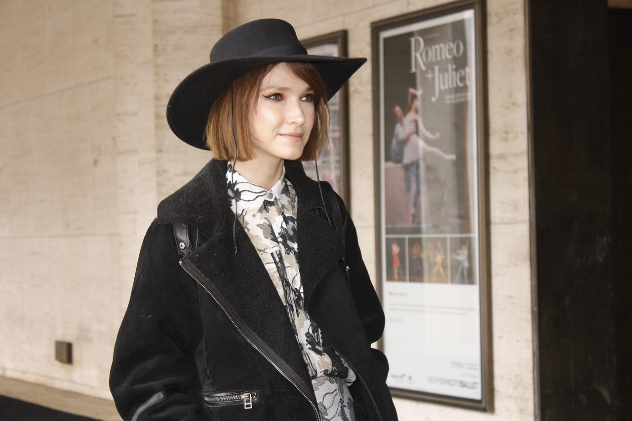 最新軍裝夾克，時尚與功能的完美融合