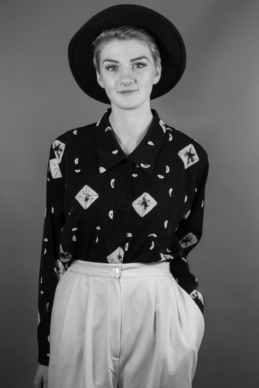 喵喵大人最新動(dòng)態(tài)揭秘，探索未知前沿，引領(lǐng)時(shí)尚潮流新篇章