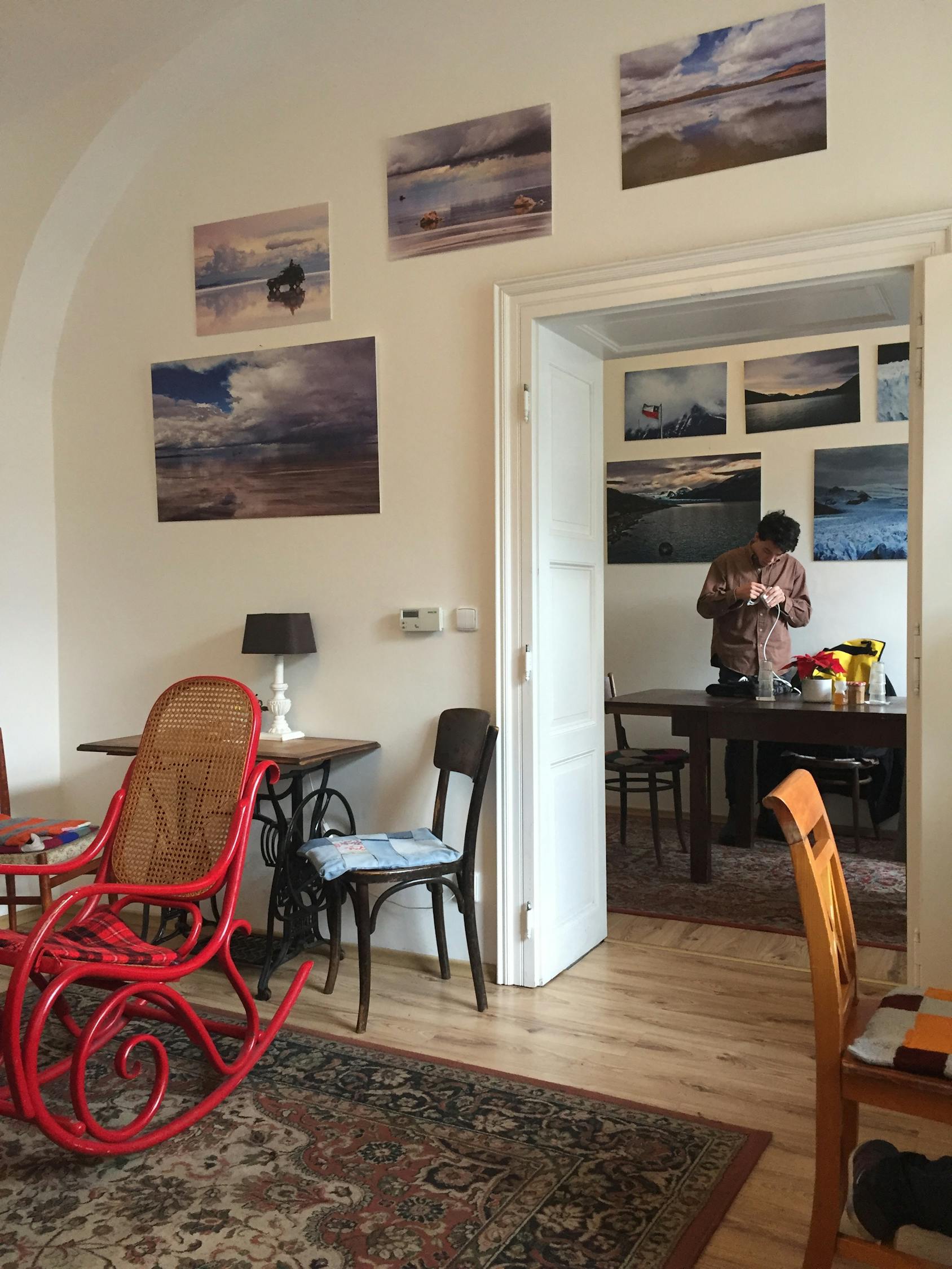 最新奶茶店桌椅，時尚與舒適的完美融合