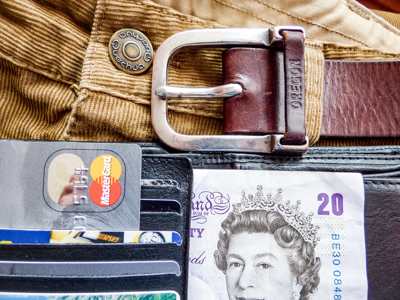 時尚背后的商業沉浮，最新倒閉款鞋的啟示