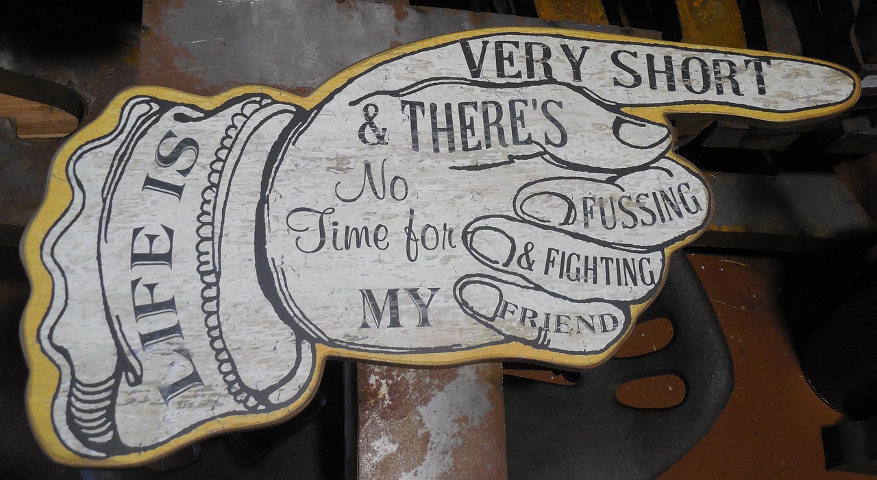 李嘉誠的最新動態,商業巨頭的轉型之路與時代變遷的不懈追求