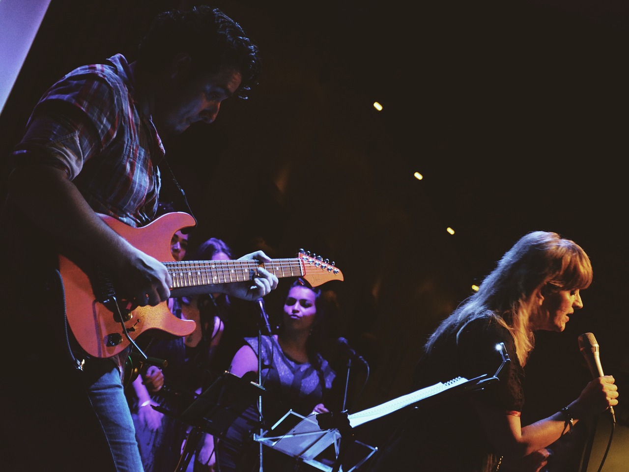 靈麗最新歌曲,音樂(lè)之美的全新演繹