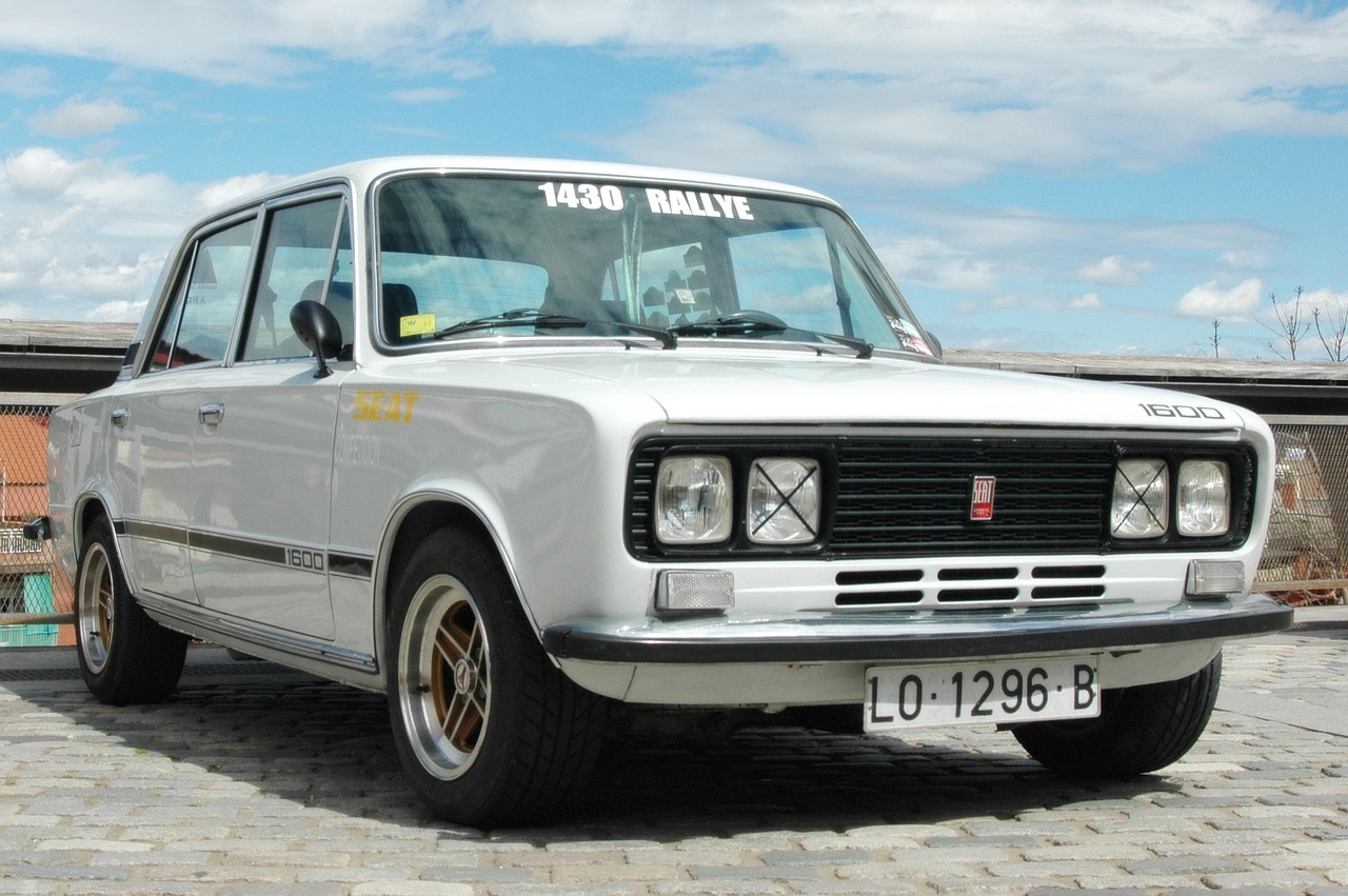 全順特順6座柴油車型價格分析