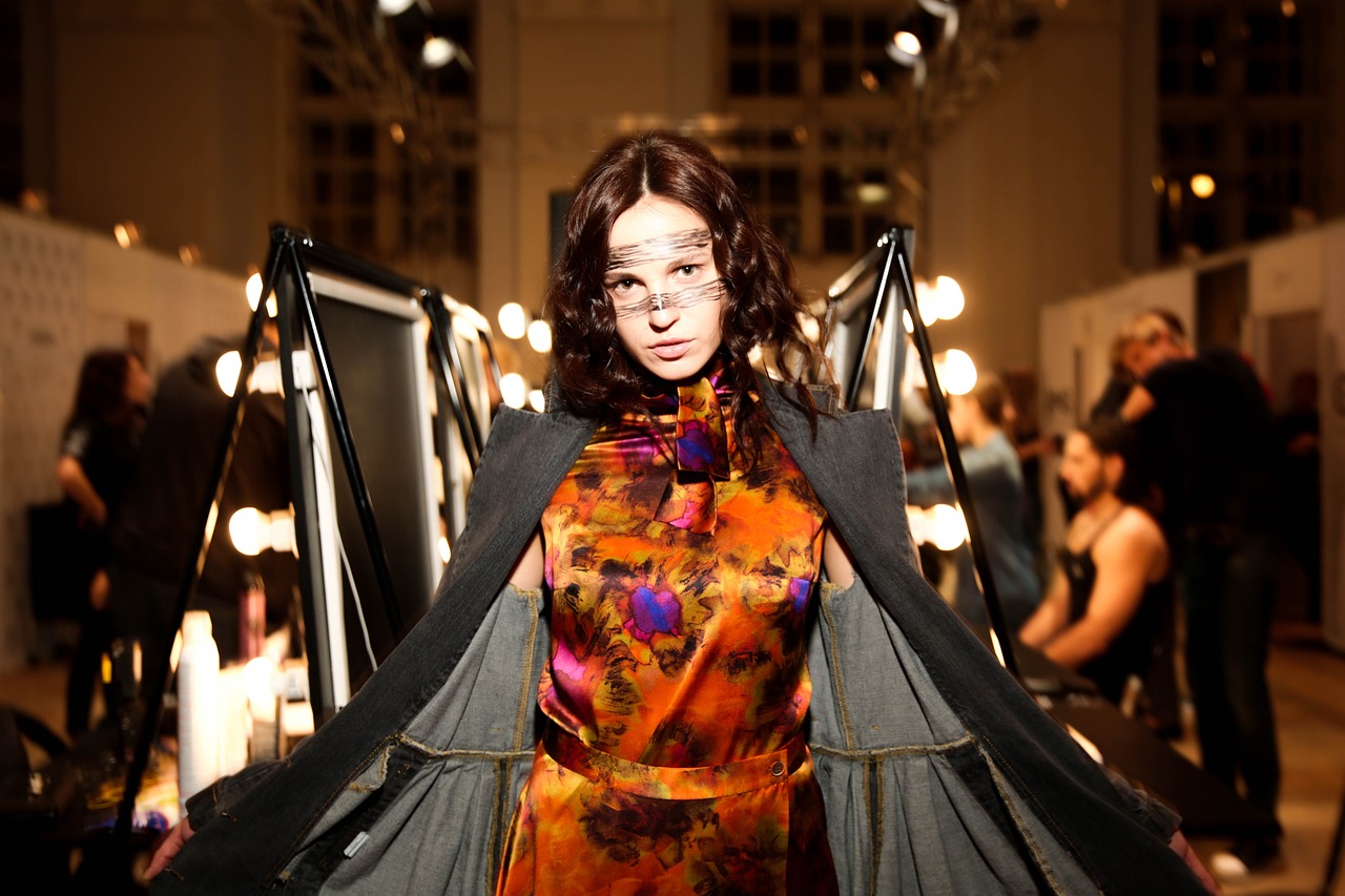 東方魅力展現(xiàn),旗袍女明星的時尚風(fēng)采