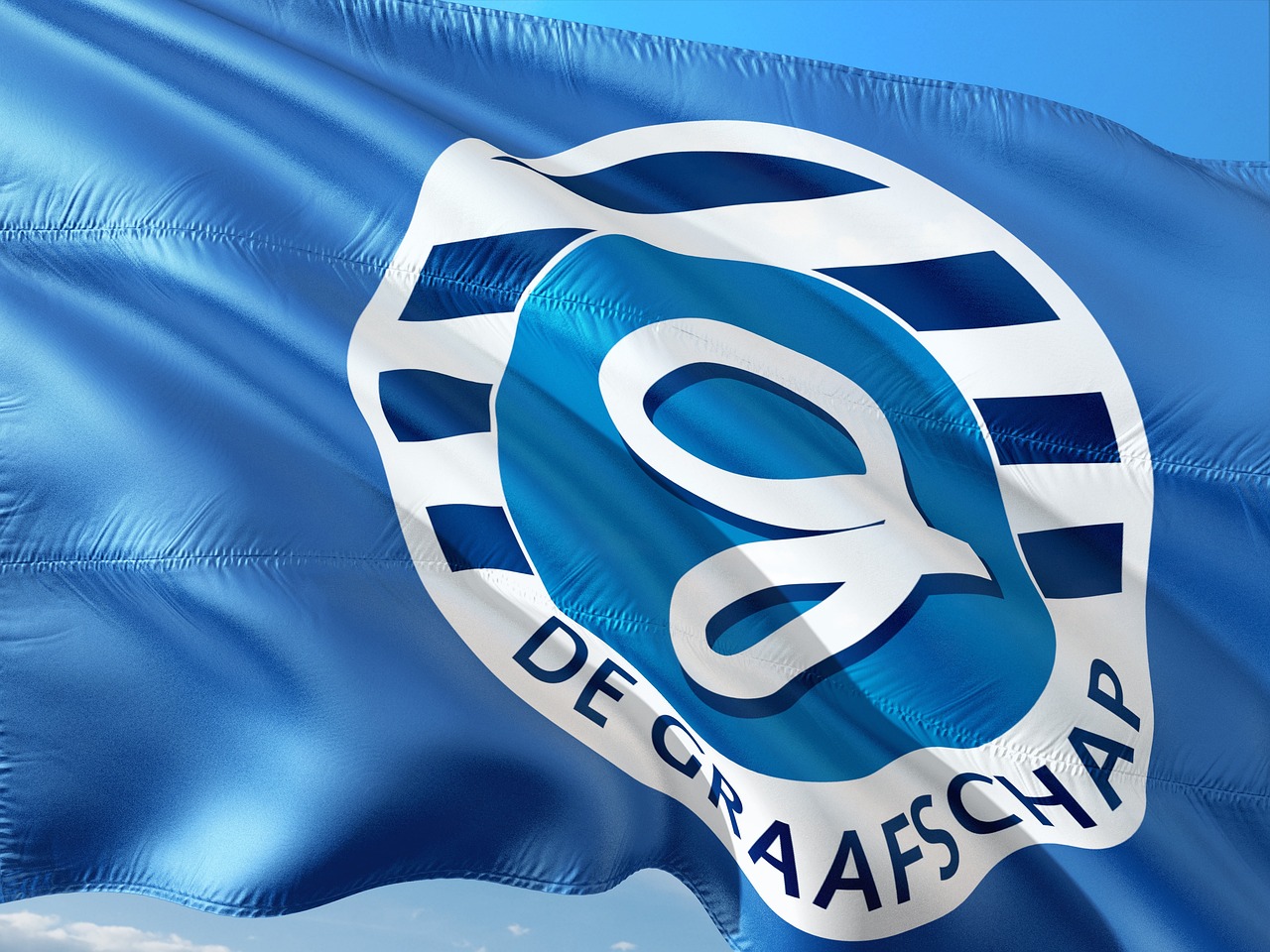 足球比賽獎(jiǎng)品，榮譽(yù)與實(shí)力的雙重象征