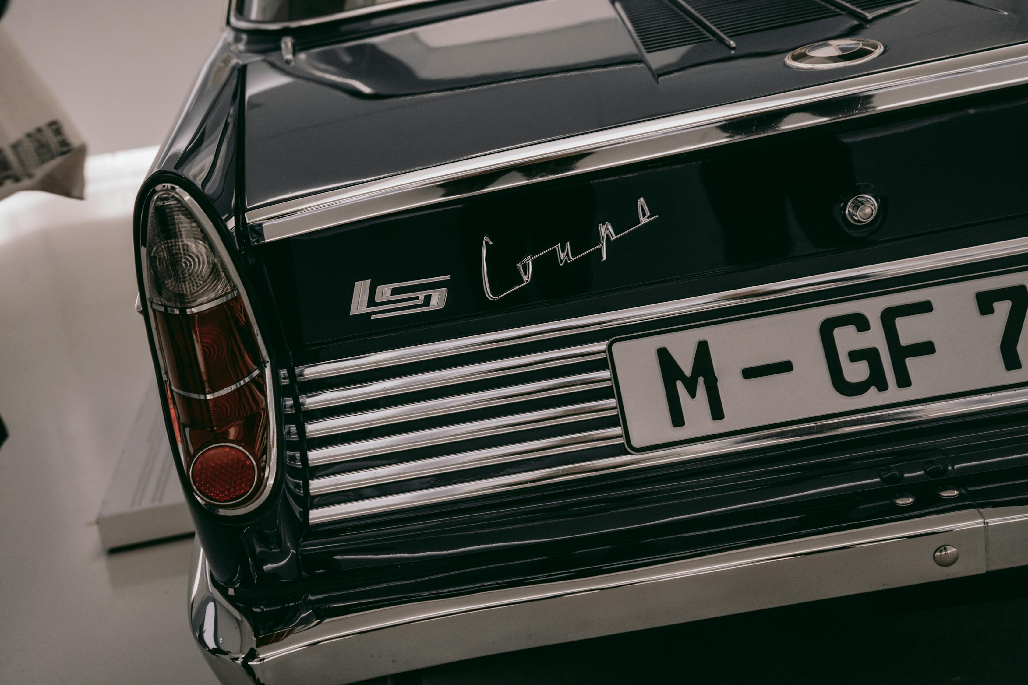 全新寶馬X1豪華與創新完美融合，即將上市！