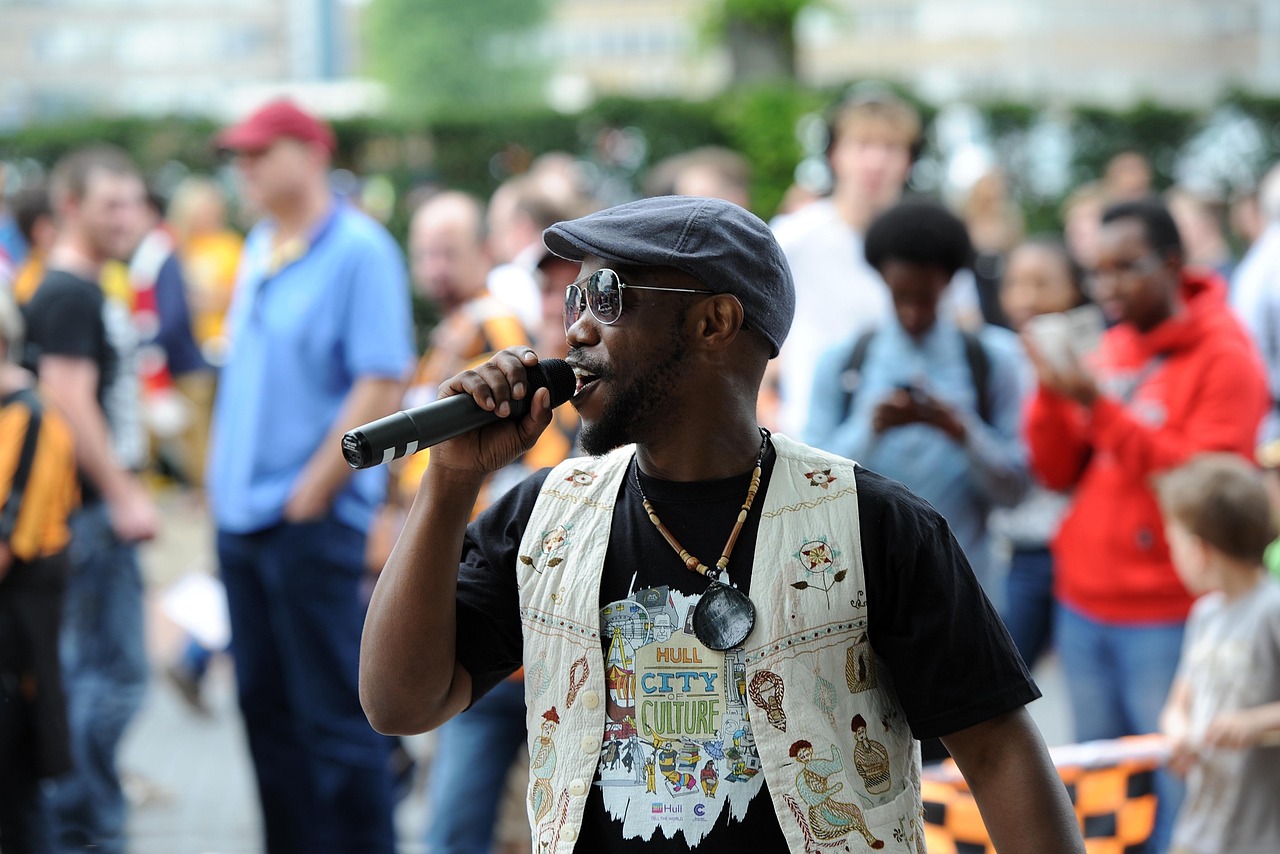 空政文工團男演員的演藝之路與魅力風采展示