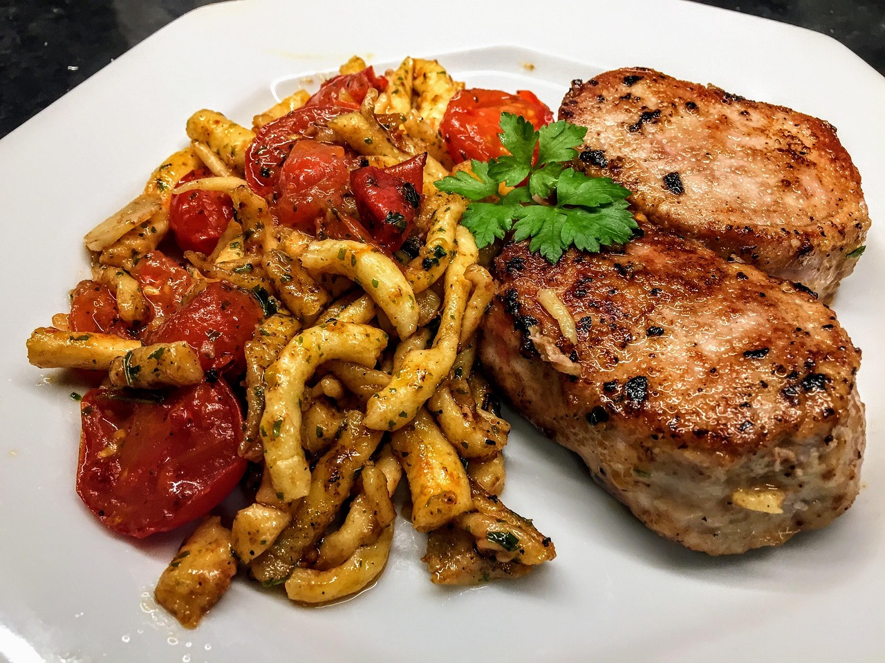 方便面創新吃法大揭秘!今日話題帶你探索新口味!