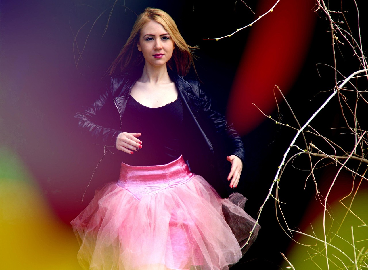 日本四月之星,當(dāng)紅女演員的魅力展現(xiàn)