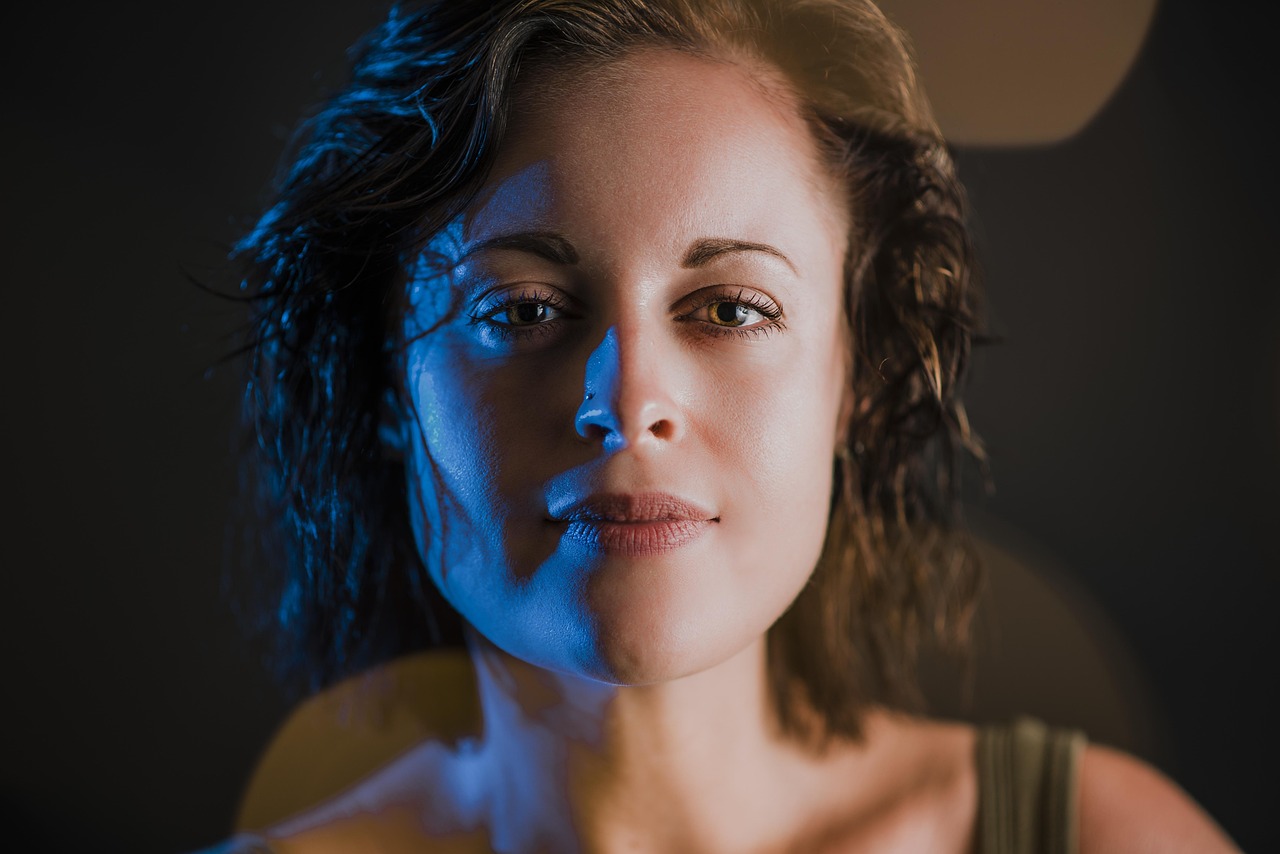 四月之殤，女明星離世引發的思考