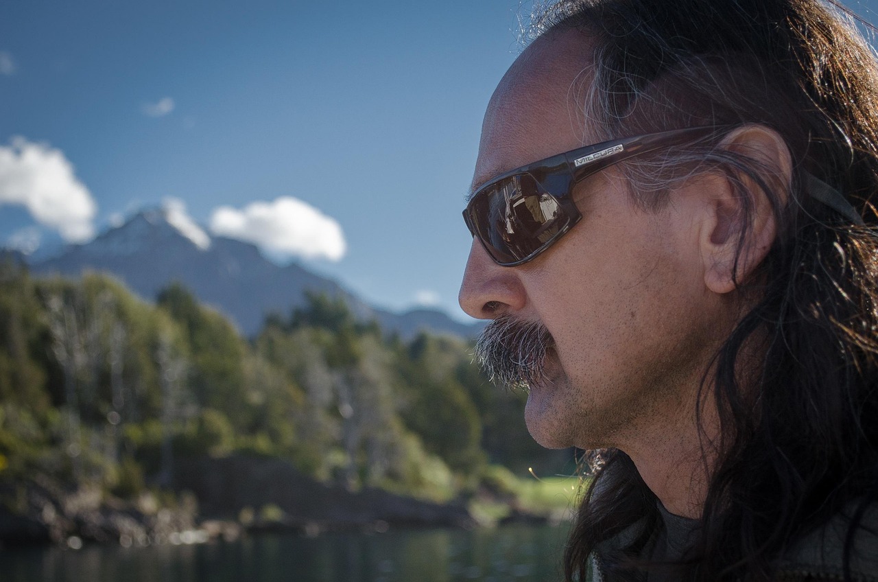 洞悉男士美容市場(chǎng)新動(dòng)態(tài),4月男士整容價(jià)格表全面解析