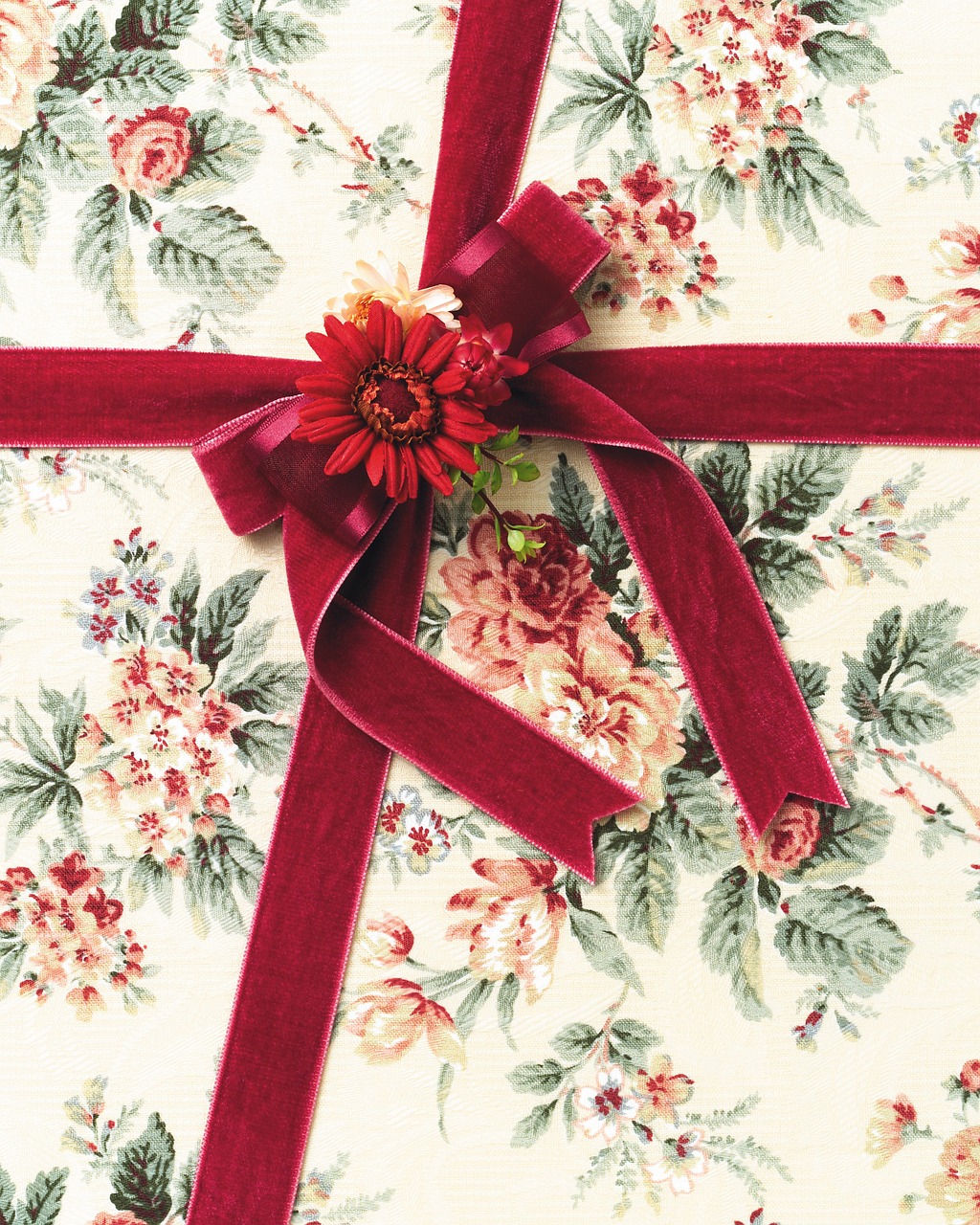 探索四月時(shí)尚前沿,芙拉包包最新款圖片展示