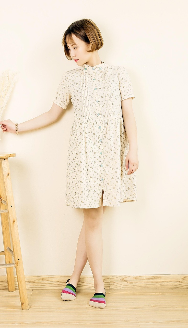 四月明星外套引領時尚潮流