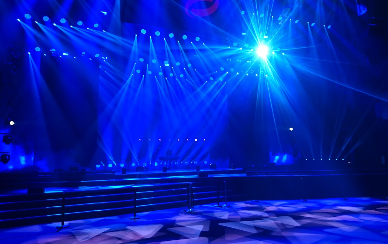 五月新星,時代之星引領潮流之光