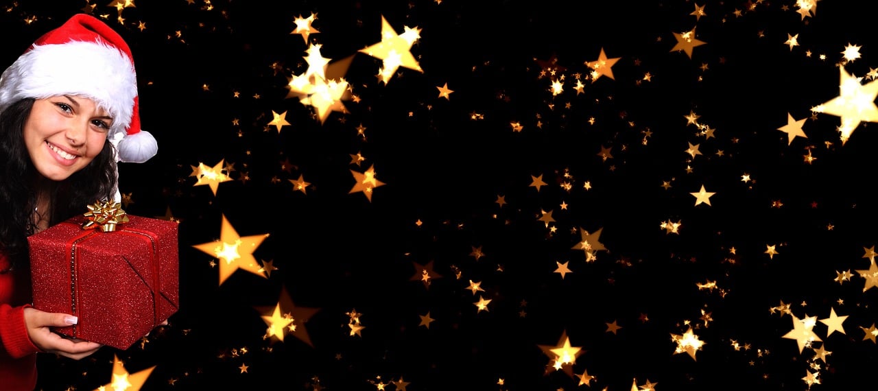 五月香港離世的璀璨之星,老演員的生命頌歌