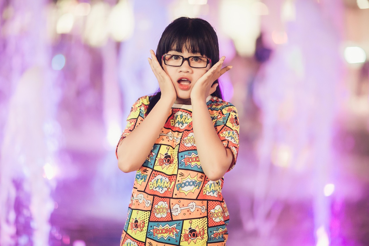 五月女明星眉毛時(shí)尚潮流引領(lǐng)者,最新圖片大放送