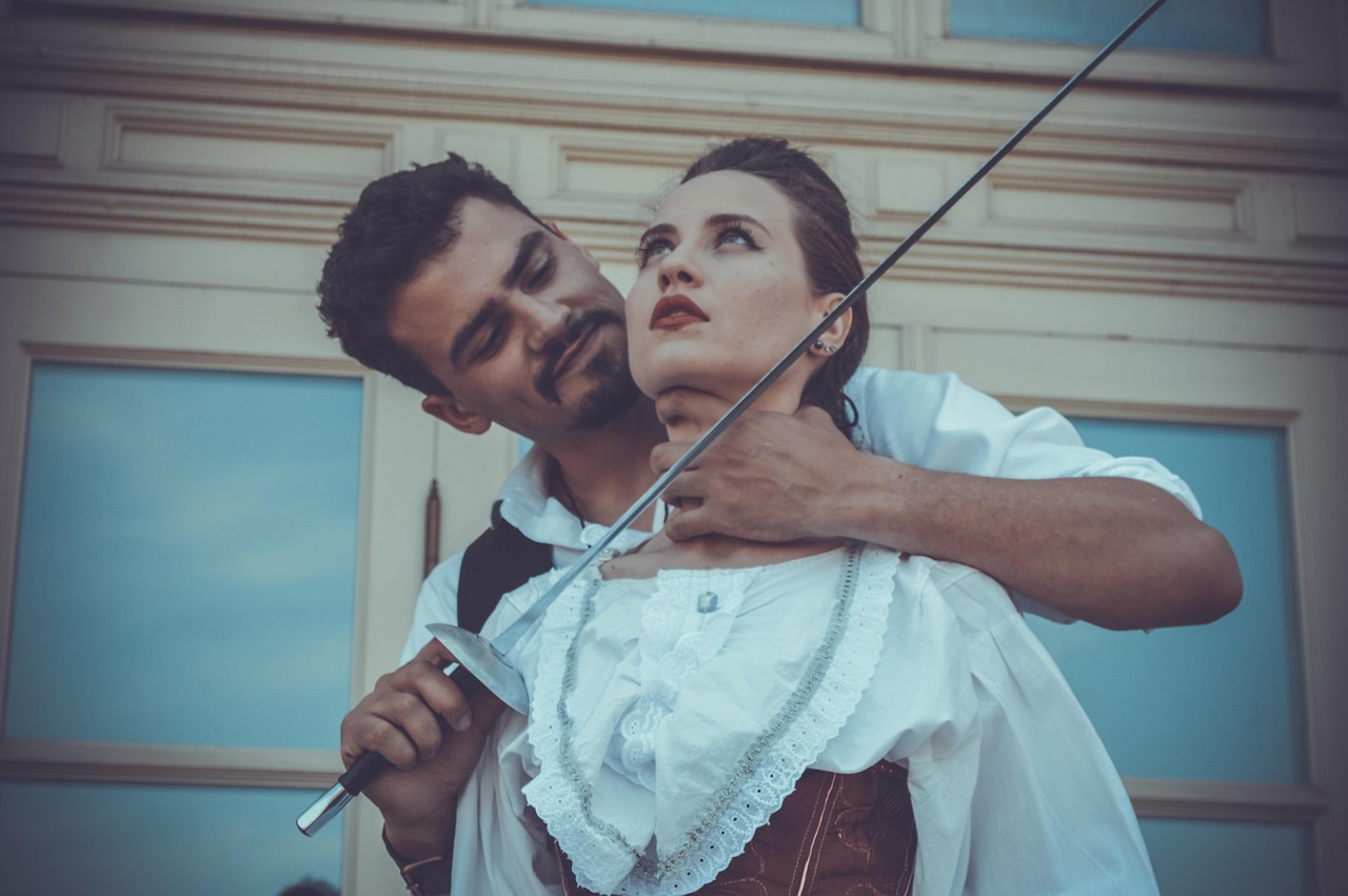 五月星光璀璨，演員關海山的藝術人生之旅