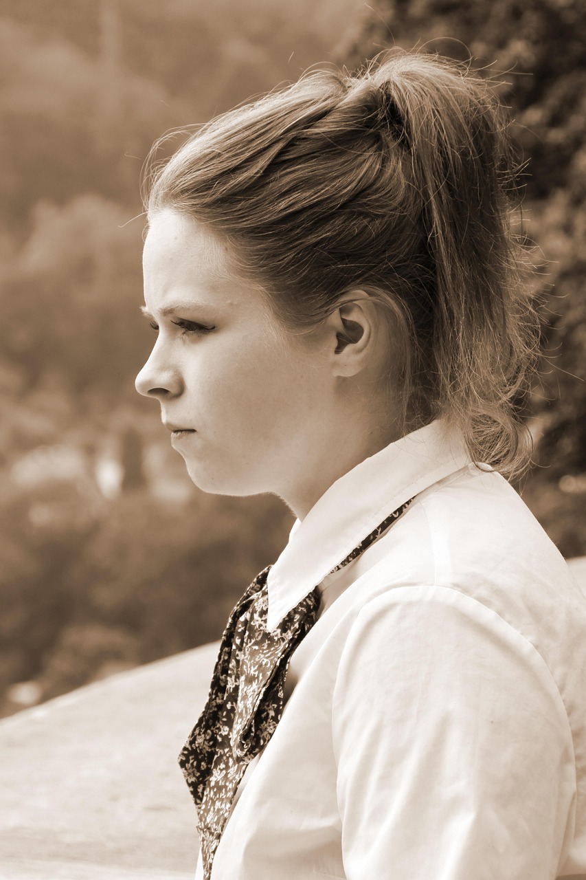 五月莫玥渟的最新照片,綻放的美麗與活力