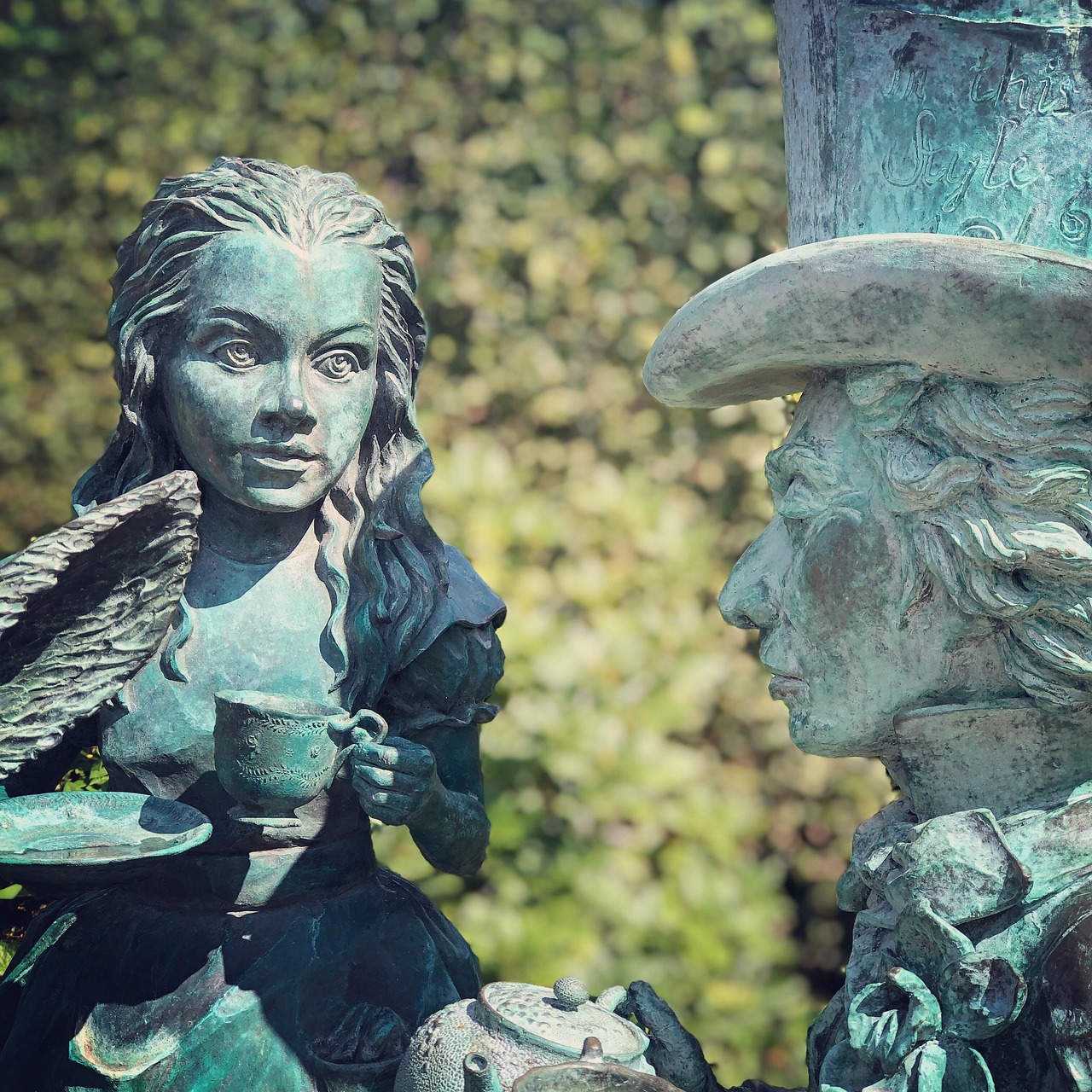 五月愛麗絲夢游仙境動漫圖片的魅力世界探索